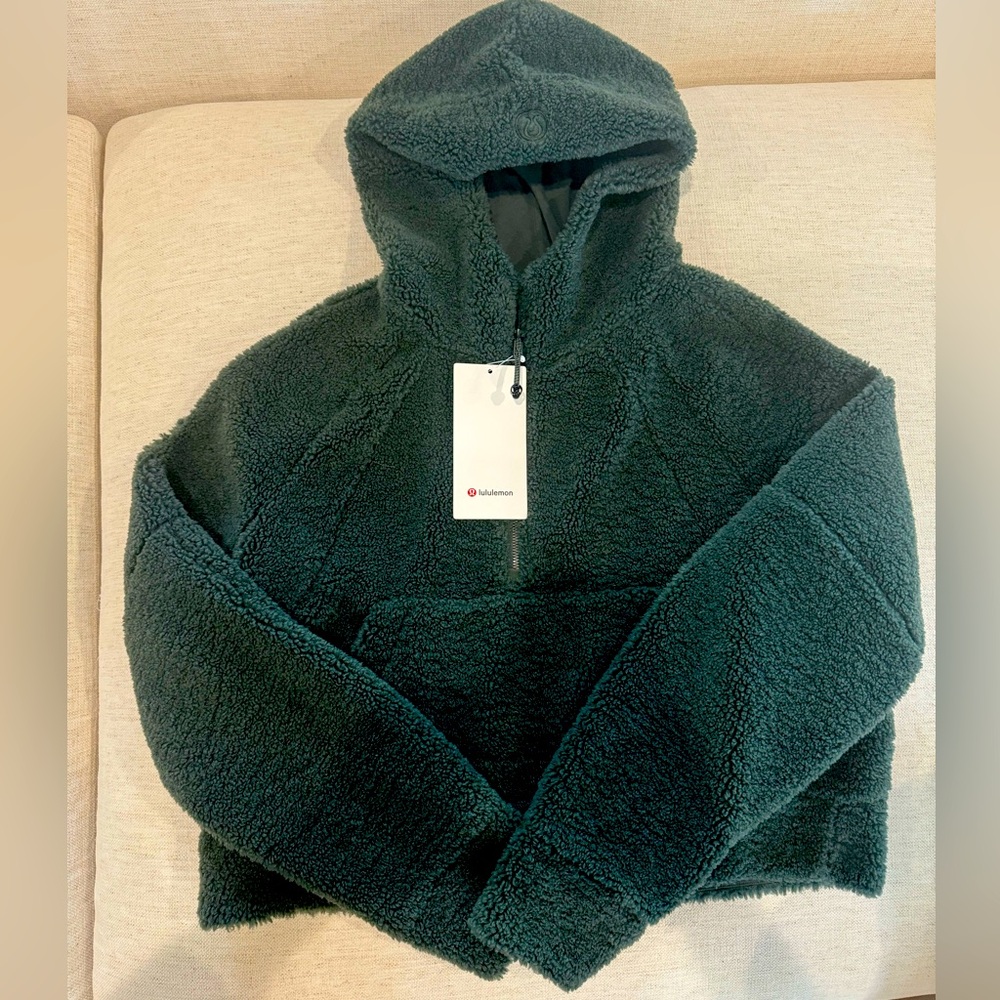 NWT Lululemon Oversized Scuba 1/2 Zip Cropped Fleece Hoodie.  M/L